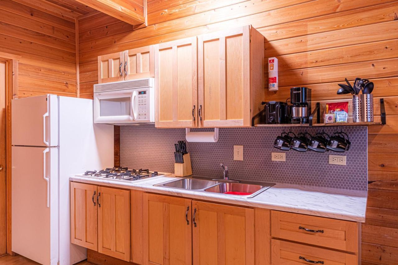Cabin #4 The Wolves Den - Pet Friendly- Sleeps 6 - Playground & Game Room Пейсон Экстерьер фото